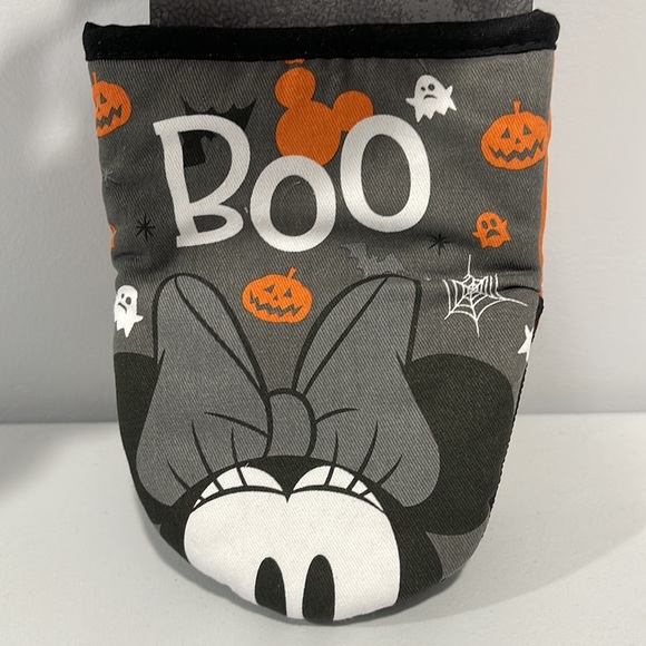 DISNEY Halloween Kitchen Oven Mitts Mickey And  Minnie Mouse BOO NEW - Picture 3 of 8